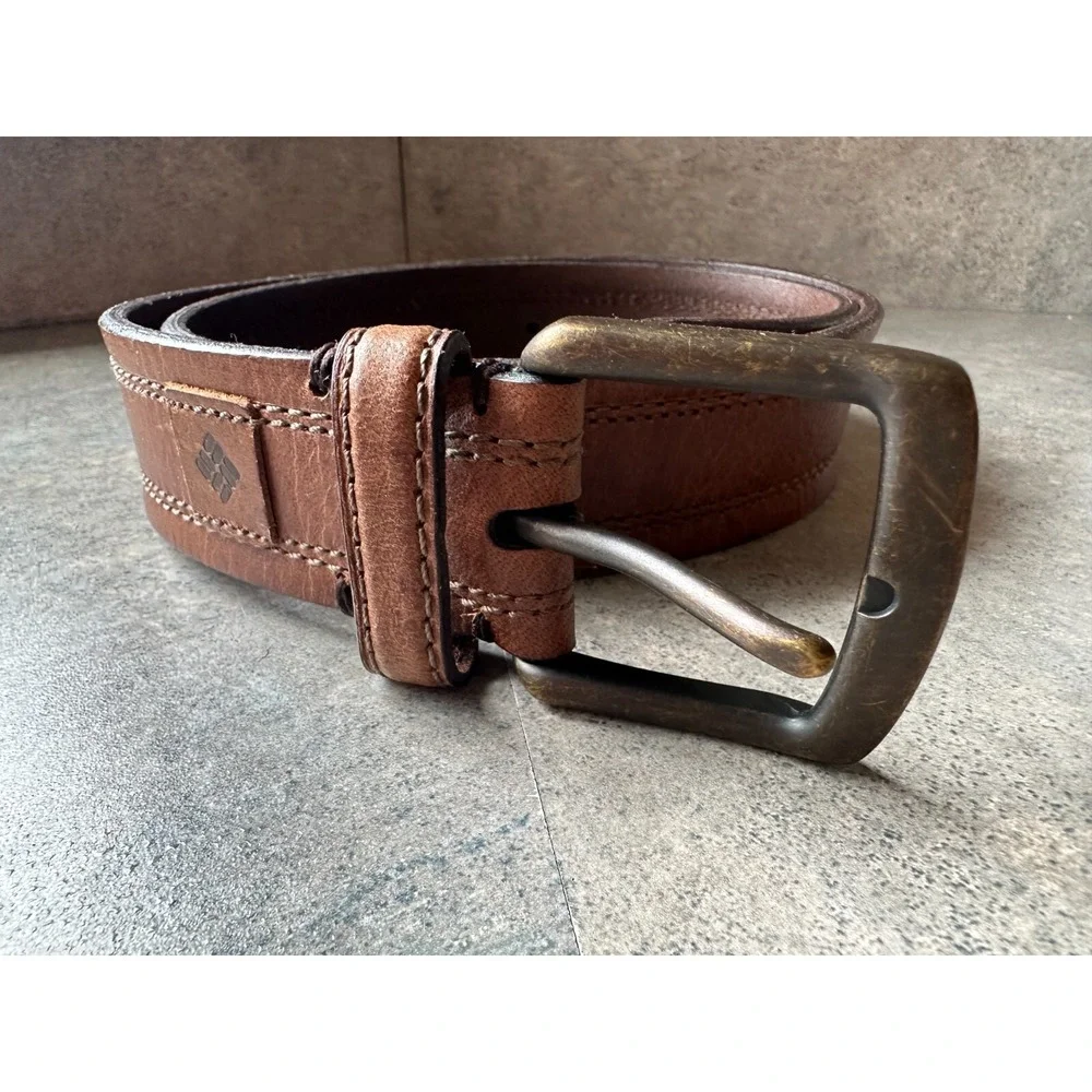 Columbia Mens Belt Size 30-32 Brown Leather Size Logo Everyday Casual Dress Wear